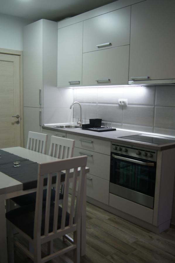 Apartman Una 스렘스키카를로브치 외부 사진