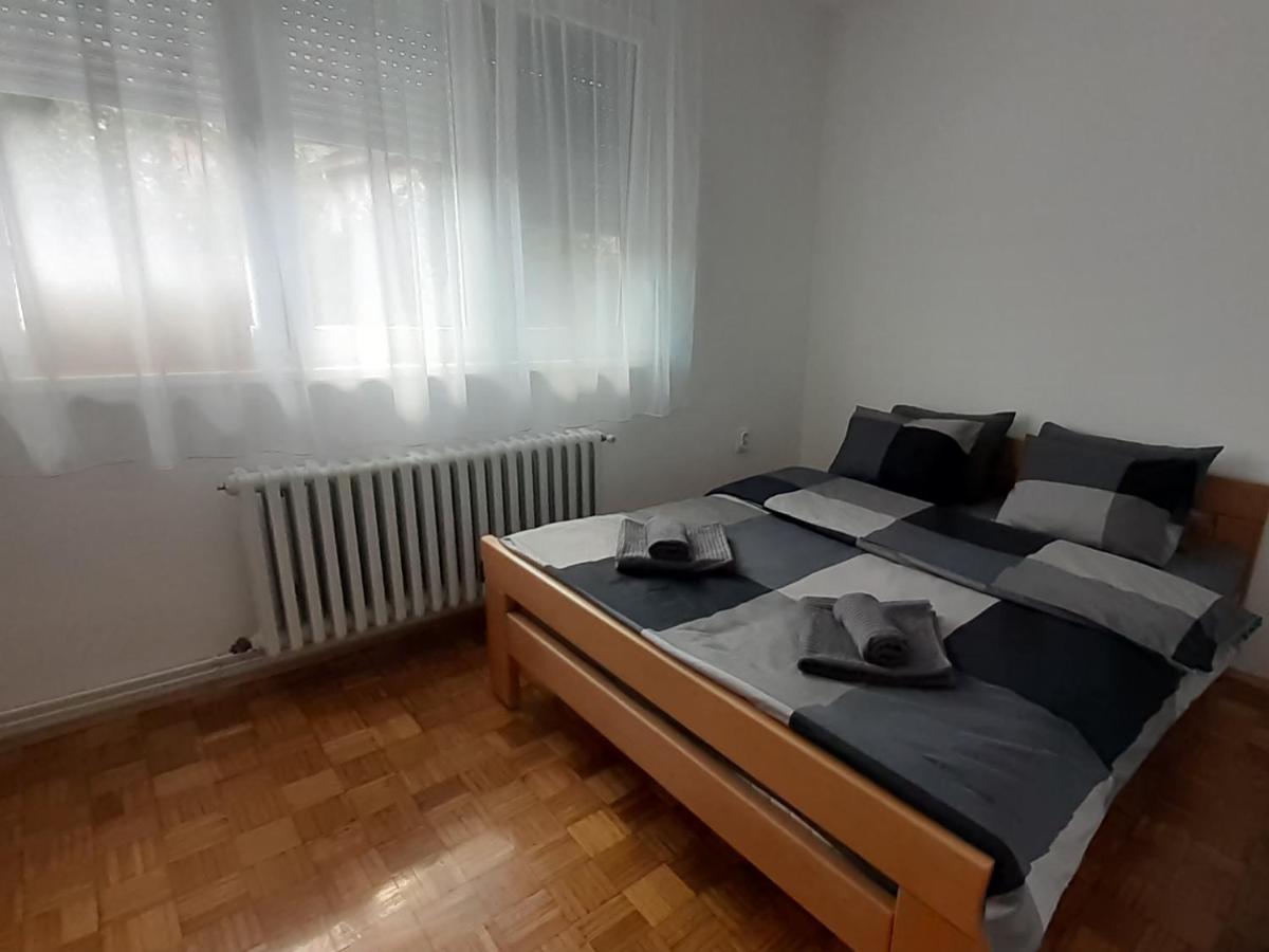 Apartman Una 스렘스키카를로브치 외부 사진